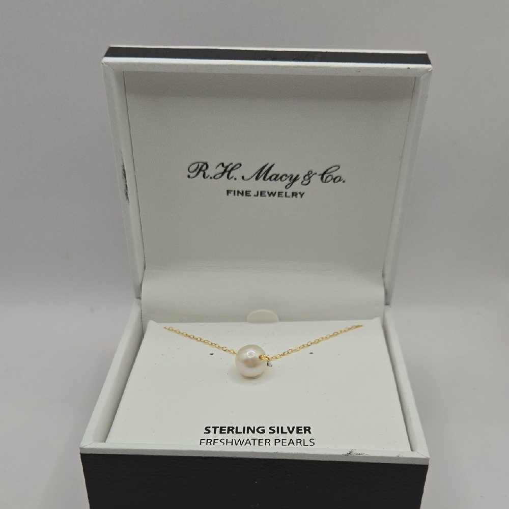 NEW Macys Fine Jewelry Gold Pearl Necklace